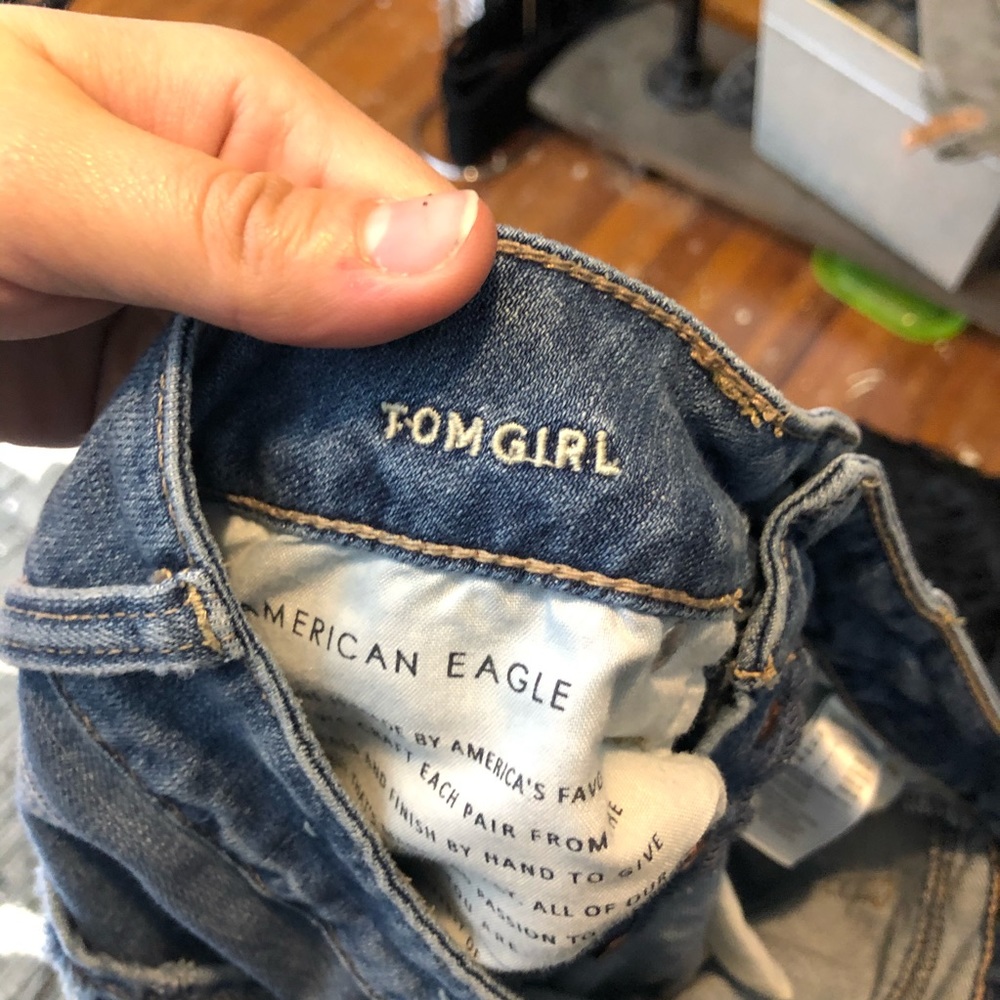 AMERICAN EAGLE Tomgirl distressed skinny jeans G6 - Picture 6 of 9